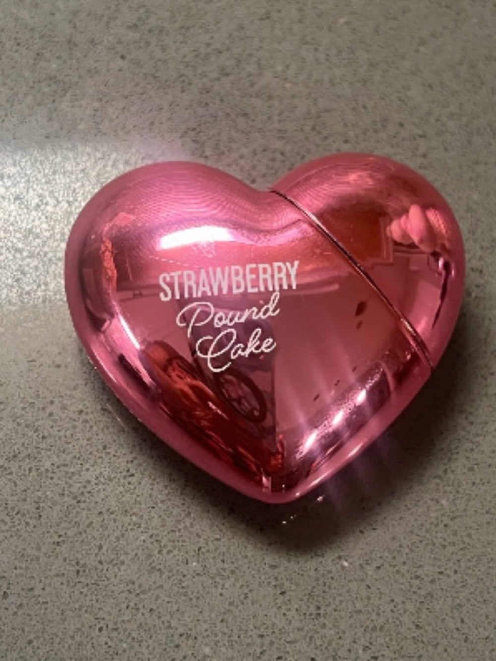 Bath & Body Works Heart Shaped Strawberry Pound Cake Lip Oil - Picture 3 of 3